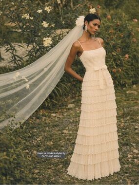 Vintage Cream Wedding Dress Pleated Lace Mesh Tiered Column Maxi Gown Size 5/6